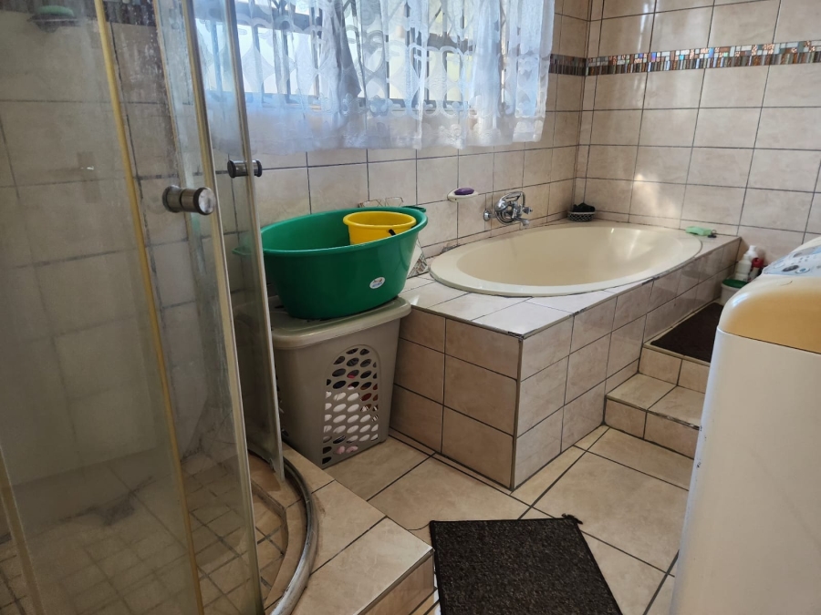 3 Bedroom Property for Sale in Boitekong North West